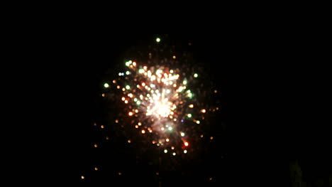 espectáculo de fuegos artificiales de año nuevo 4