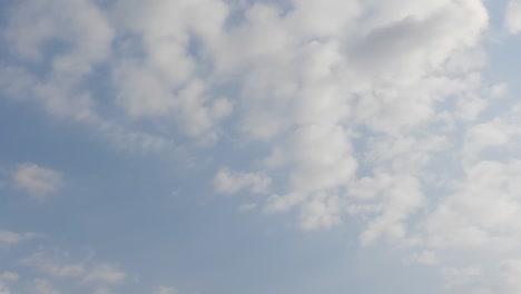 Cloud-formations-time-lapse,-spring-season,-rainy