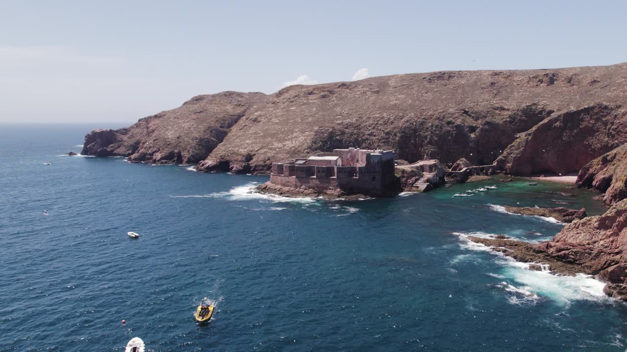Portugal's Berlengas: Fort of S&atilde;o Jo&atilde;o Baptista - fortress on an island paradise