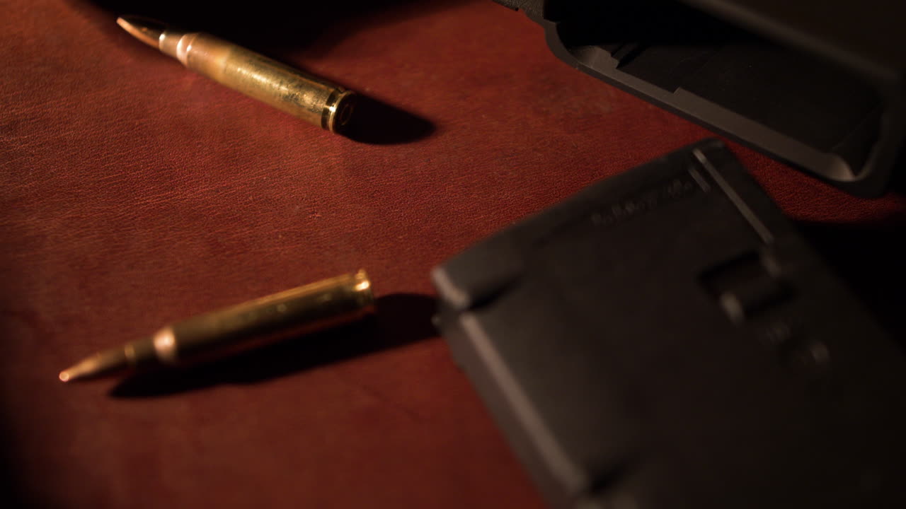 revista ar-15 y balas