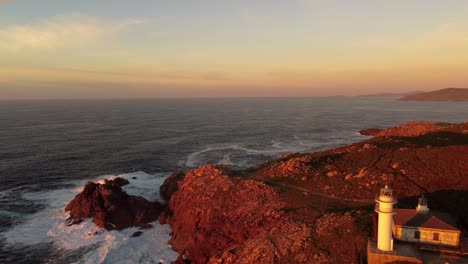 Luftbild-Bei-Sonnenuntergang-Von-Cape-Tourinan-Galizien-Reiseziel