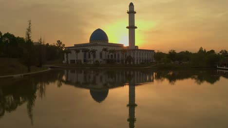 la escena del amanecer en 4k de malasia.