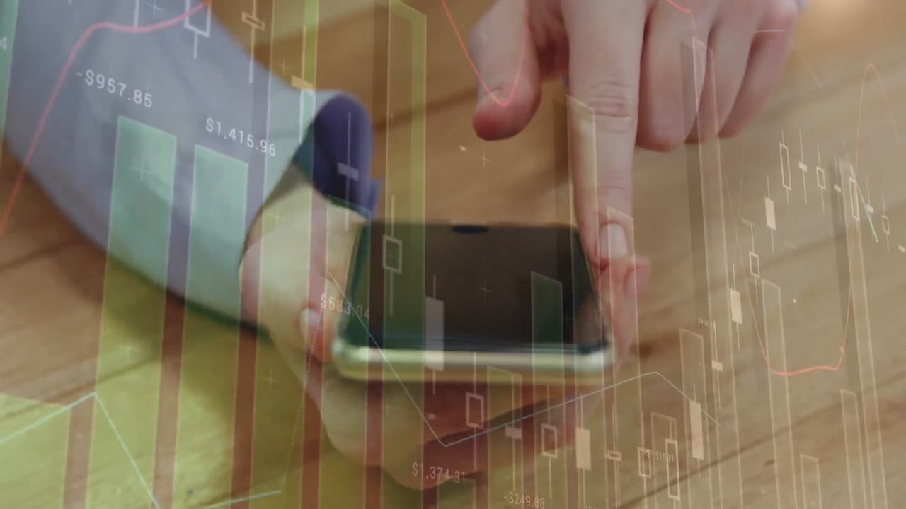 animación del procesamiento de datos estadísticos sobre la sección media de un hombre que usa un teléfono inteligente