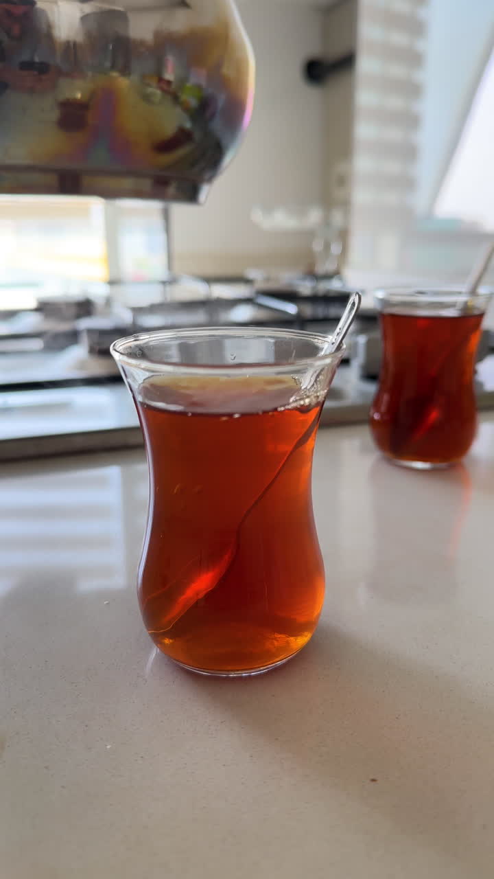 터키 차를 부는 것