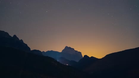 pena montanesa mountain peak during night timelapse starry sky astrophotography galaxy mountain at night