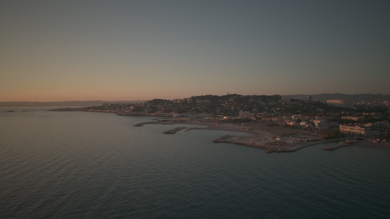Aerial view of Marseille in Sunset
Beautiful drone shot of Marseille in sunset alongside the sea and beach