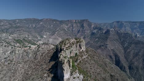 Aerial-shot-drone-of-a-adventure-park-in-Divisadero,-Copper-Canyon-Region,-Chihuahua