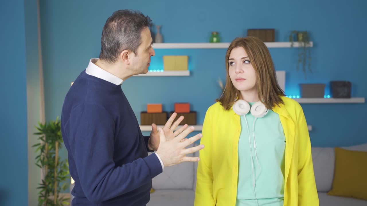 아버지는 딸에게 동기를 부여합니다.