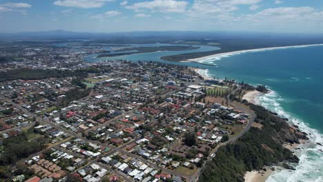 Vista-Aérea-De-La-Ciudad-De-Port-Macquarie-En-Nueva-Gales-Del-Sur,-Australia---Disparo-De-Un-Dron