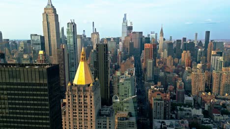 surrounding the new york life building neighborhood madison square park