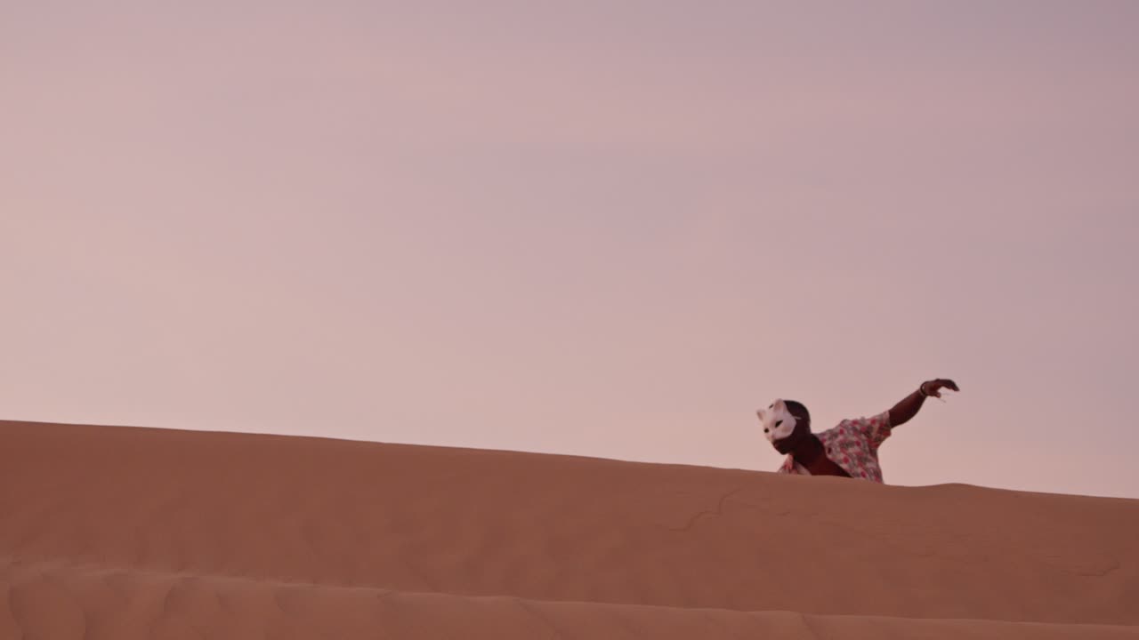 사막에서 춤을 추는 아프리카계 미국인의 영화적 경험