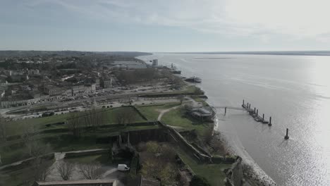 Citadelle-de-Blaye-Aerial,-Bordeaux,-France---aerial