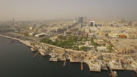 el centro histórico de los emiratos árabes unidos. amanecer. 4k