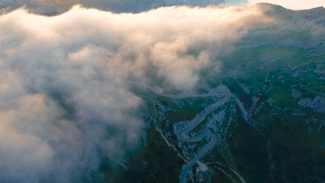 Nationalpark-Drei-Zinnen-In-Den-Dolomiten.-Wunderschöne-Natur-Italiens.