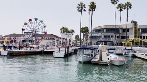 Pov-Von-Der-Balboa-Fähre-Auf-Dem-Weg-Zum-öffentlichen-Dock