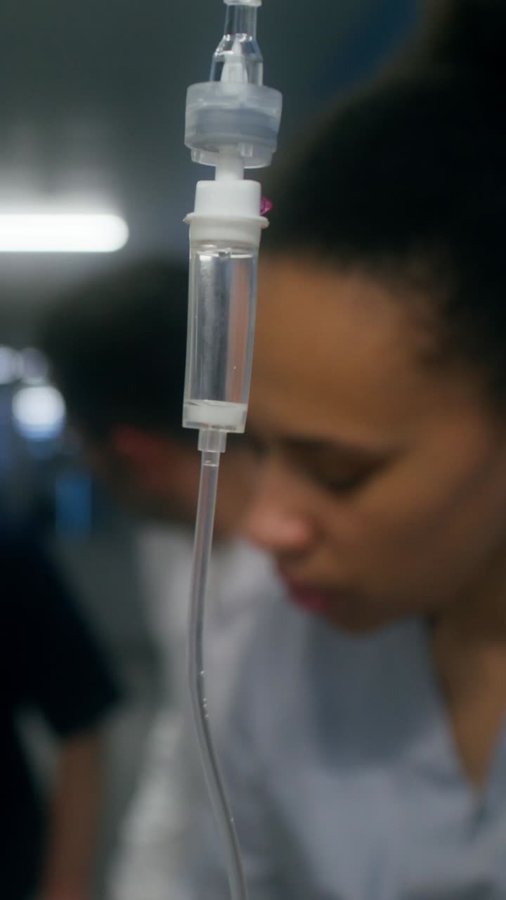 goteo por vía intravenosa en el hospital