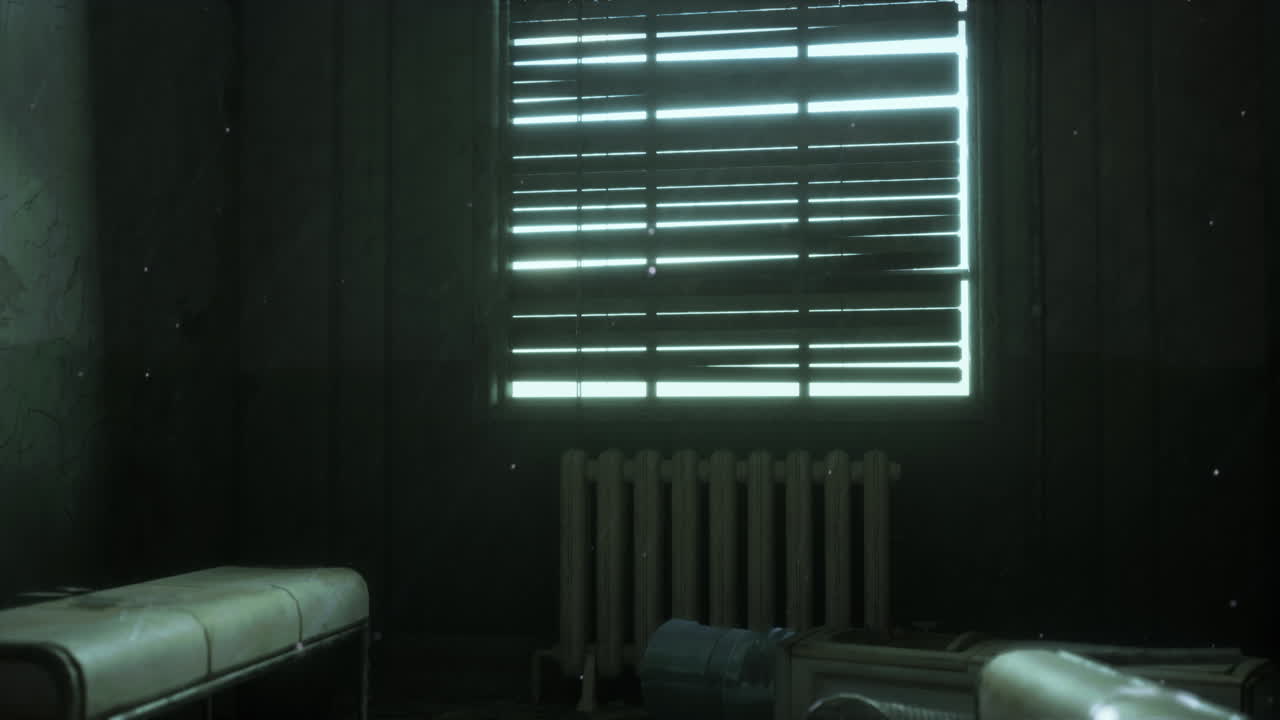 창문과 먼지가 있는 버려진 방 내부