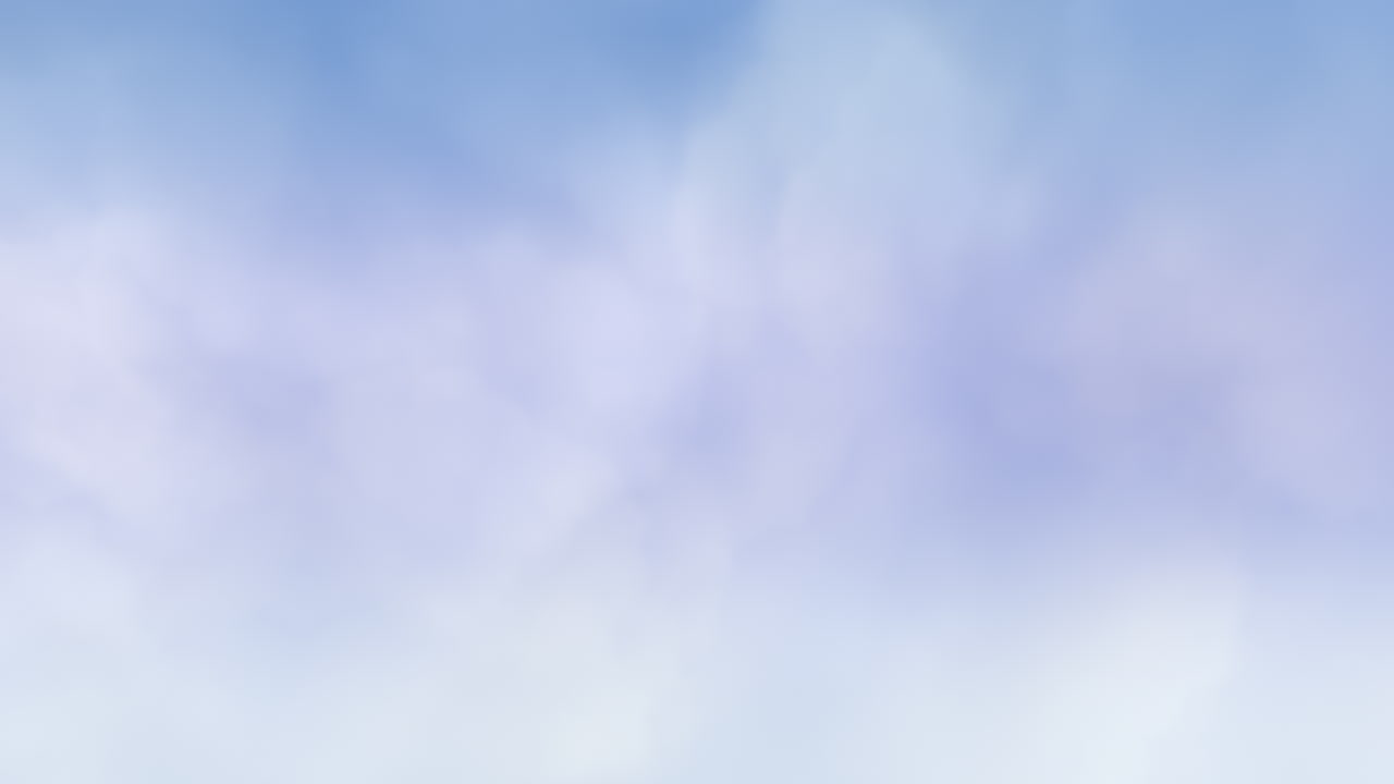 misterio y cielo de tormenta con nubes y niebla en el atardecer