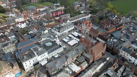 Azafrán-Walden-Essex-Reino-Unido-Plaza-Del-Mercado-Aéreo-Centro-De-La-Ciudad-4k