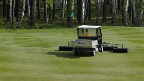 golf course maintenance with club car