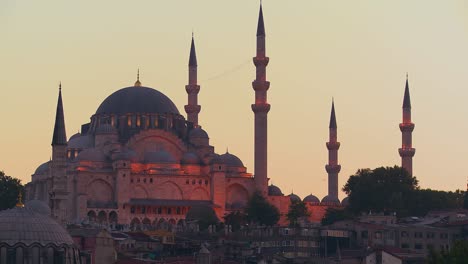 A-beautiful-mosque-in-Istanbul-Turkey