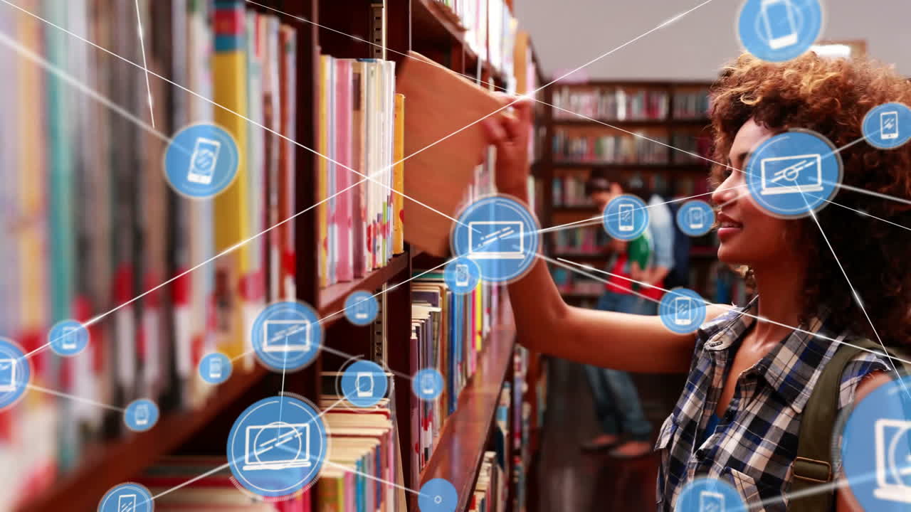 seleccionando libros de los estantes de la biblioteca, mujer rodeada de iconos de comunicación digital
