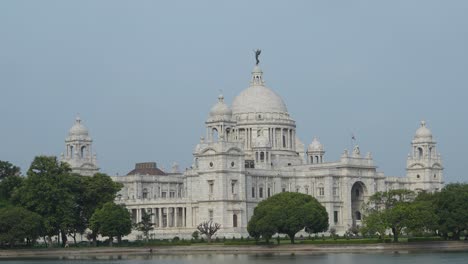 victoria memorial hall this marble palace was established in central kolkata in 1921 by the british government to commemorate queen victoria