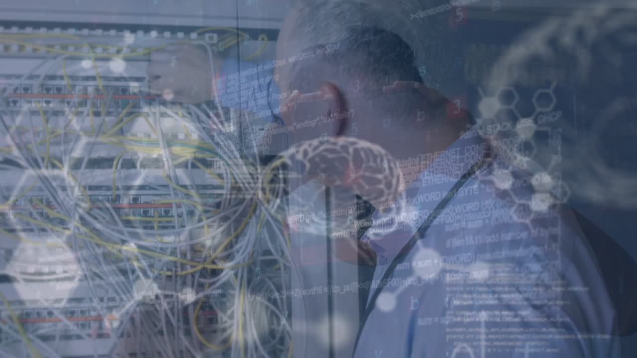 animación del cerebro y el procesamiento de datos sobre los servidores de control de hombres caucásicos