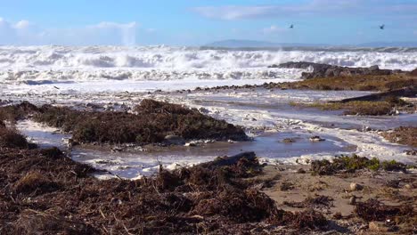 Huge-waves-crash-on-a-California-beach-during-a-very-large-storm-event-1