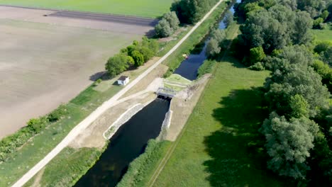 Primary-waterway-of-the-Danube-Valley-featuring-a-lift-lock,-Ersekhalma,-Hungary