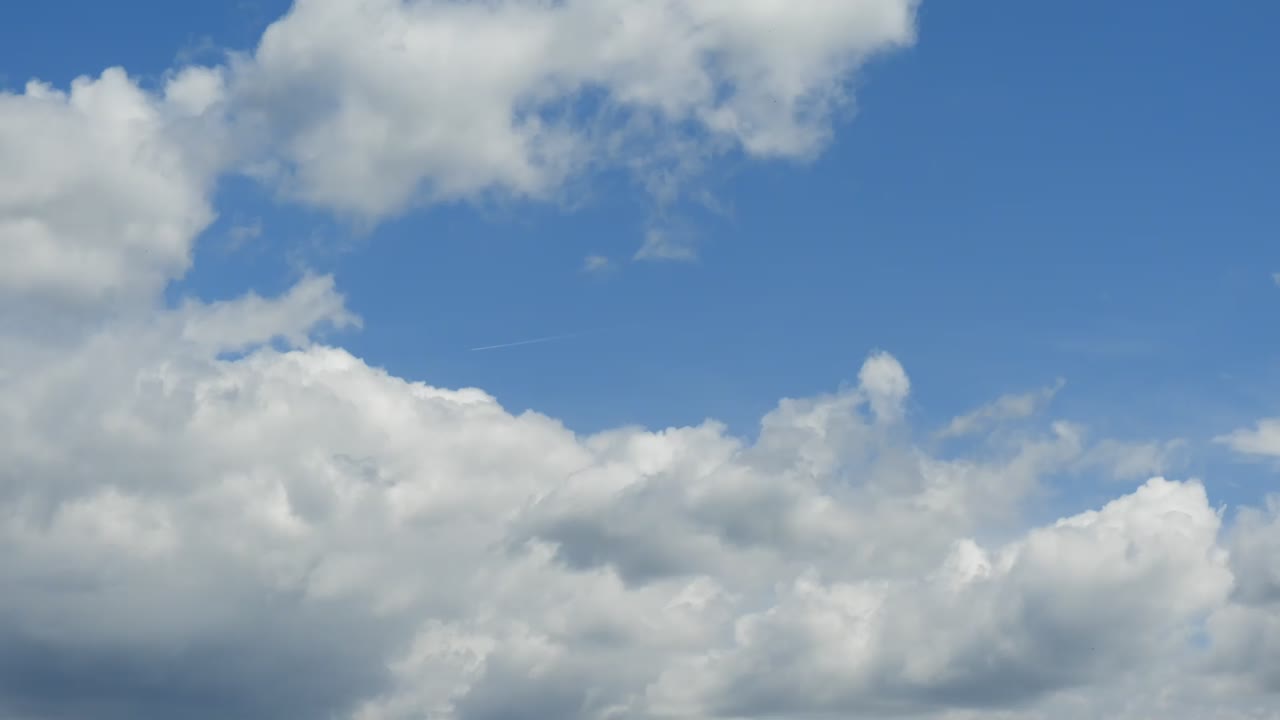 Clouds time lapse, beautiful blue sky with clouds