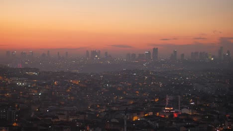 el horizonte del atardecer de la ciudad de estambul