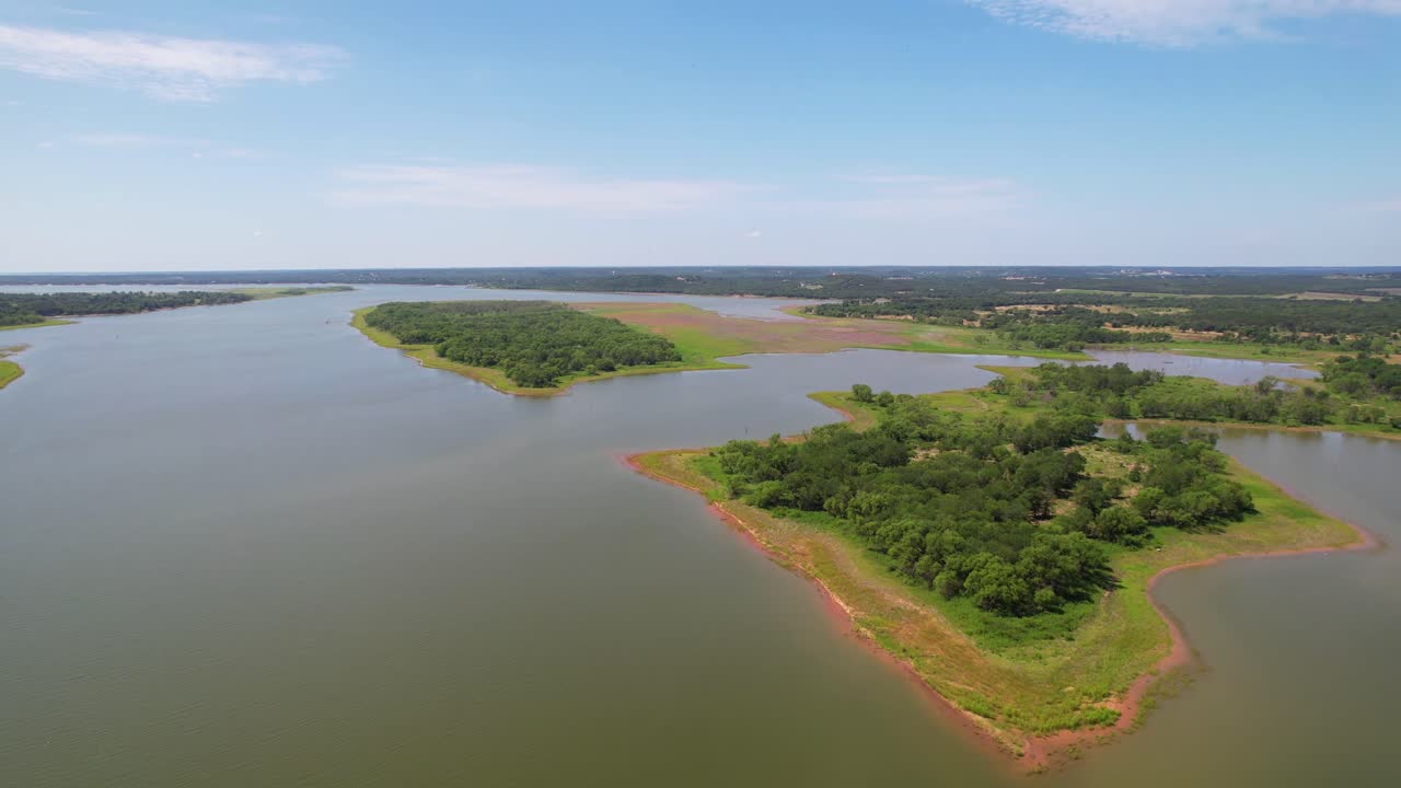 imágenes de drones del lago whitney en texas