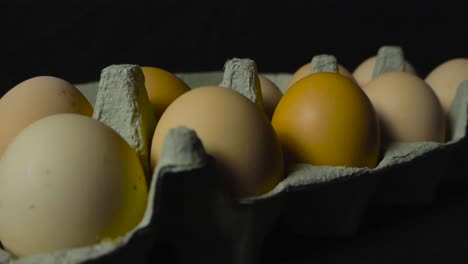 huevos en cartón
