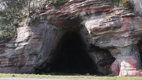 asentamiento prehistórico cuevas cerca de buckhynd y wemyss fife escocia