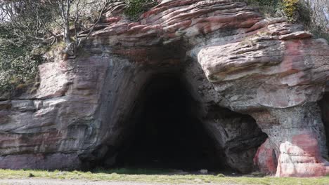 prähistorische siedlungshöhlen in der nähe von buckhynd und wemyss fife schottland