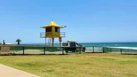 lifeguard tower and vehicle by the ocean