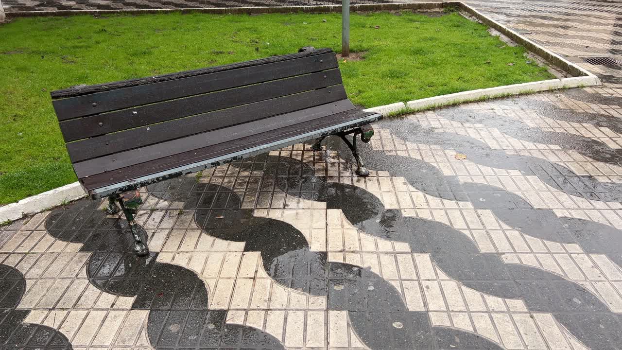wet bench during the rain