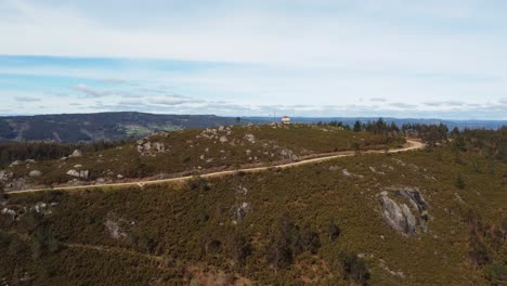 Imágenes-De-Drones-De-Monte-Abelendo,-Galicia,-España