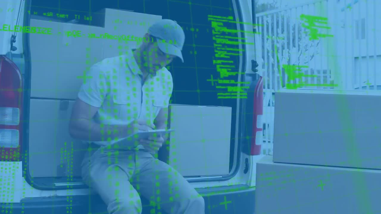 Databehandling over et grid-netværk med en kaukasisk leveringsmand, der skriver på en udklipsblok, siddende i en varevogn