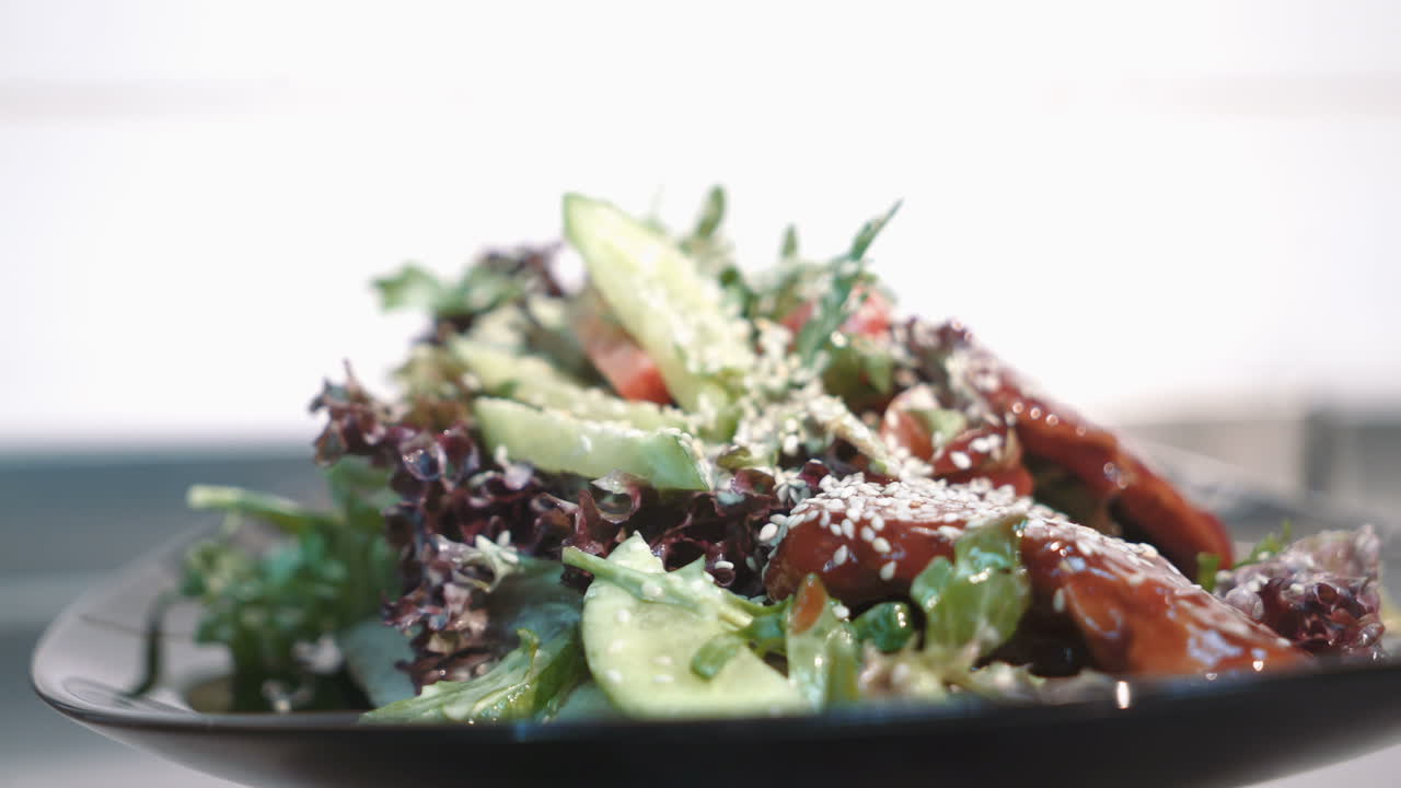 Warm salad with beef. European cuisine at the restaurant.