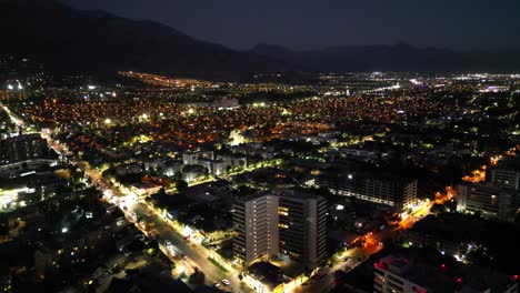 Gebäude-In-Der-Nacht-Der-Gemeinde-Florida,-Land-Chile