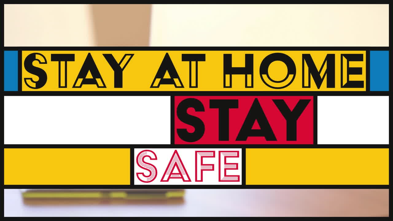 빈 데스 위에 다채로운 배너로 텍스트의 애니메이션