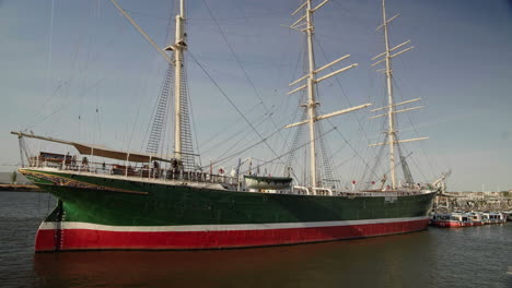 Rickmer-Rickmers-In-Hamburg,-Deutschland