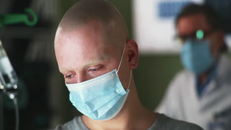 patient with doctor in hospital