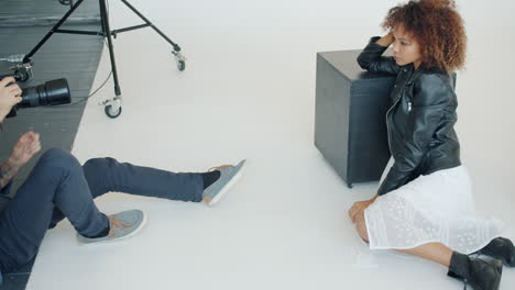 sesión de fotografía de moda en el estudio