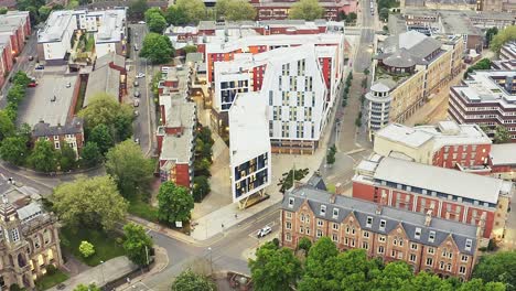 Blick-Auf-Das-Waverly-Building-Und-Die-Byron-Residenz