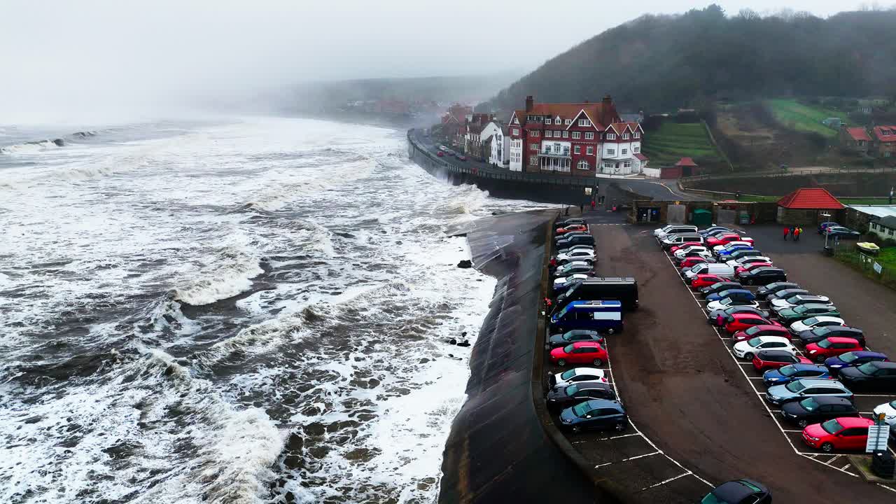 폭풍우의 겨울 장면