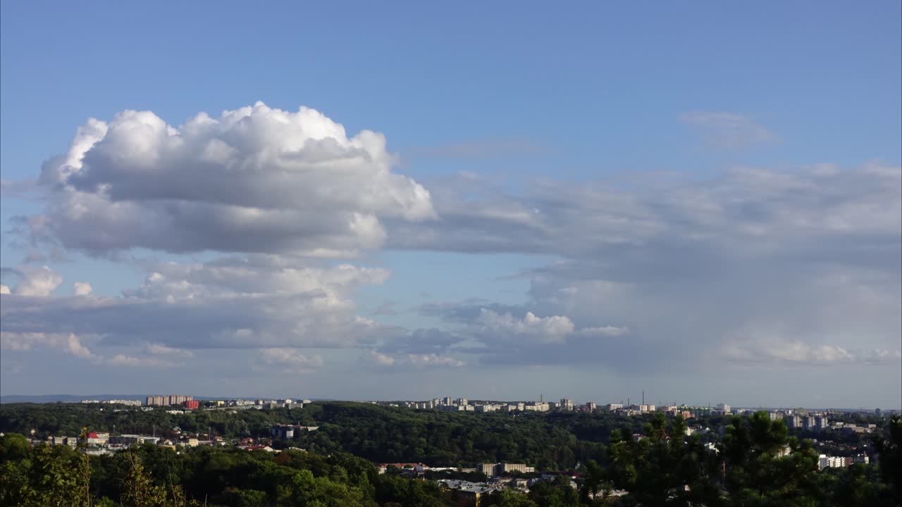 Clouds over the city. Time lapse