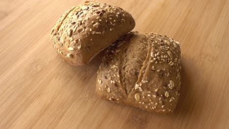 texture of bread with cereals